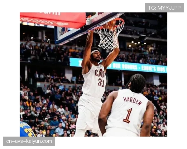 骑士119-117掘金完成绝杀逆转，米切尔0.9秒罚球定胜负