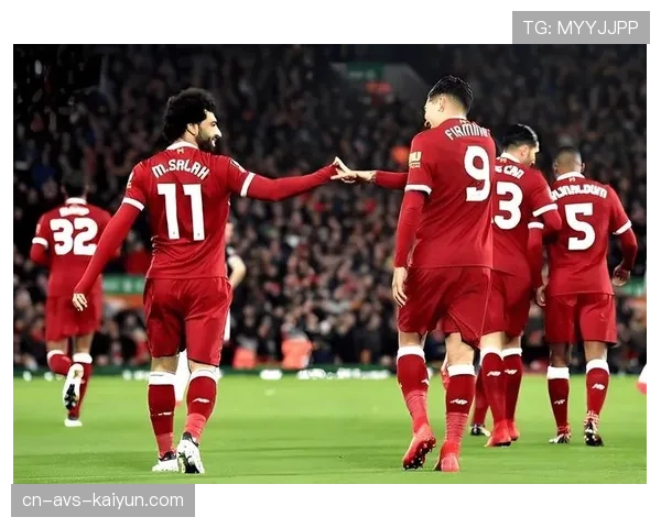 现场:弗罗西诺内对阵热那亚,主队球迷抗议判罚导致比赛中断五分钟 现场:弗罗西诺内对阵热那亚,主队球迷抗议判罚导致比赛中断五分钟